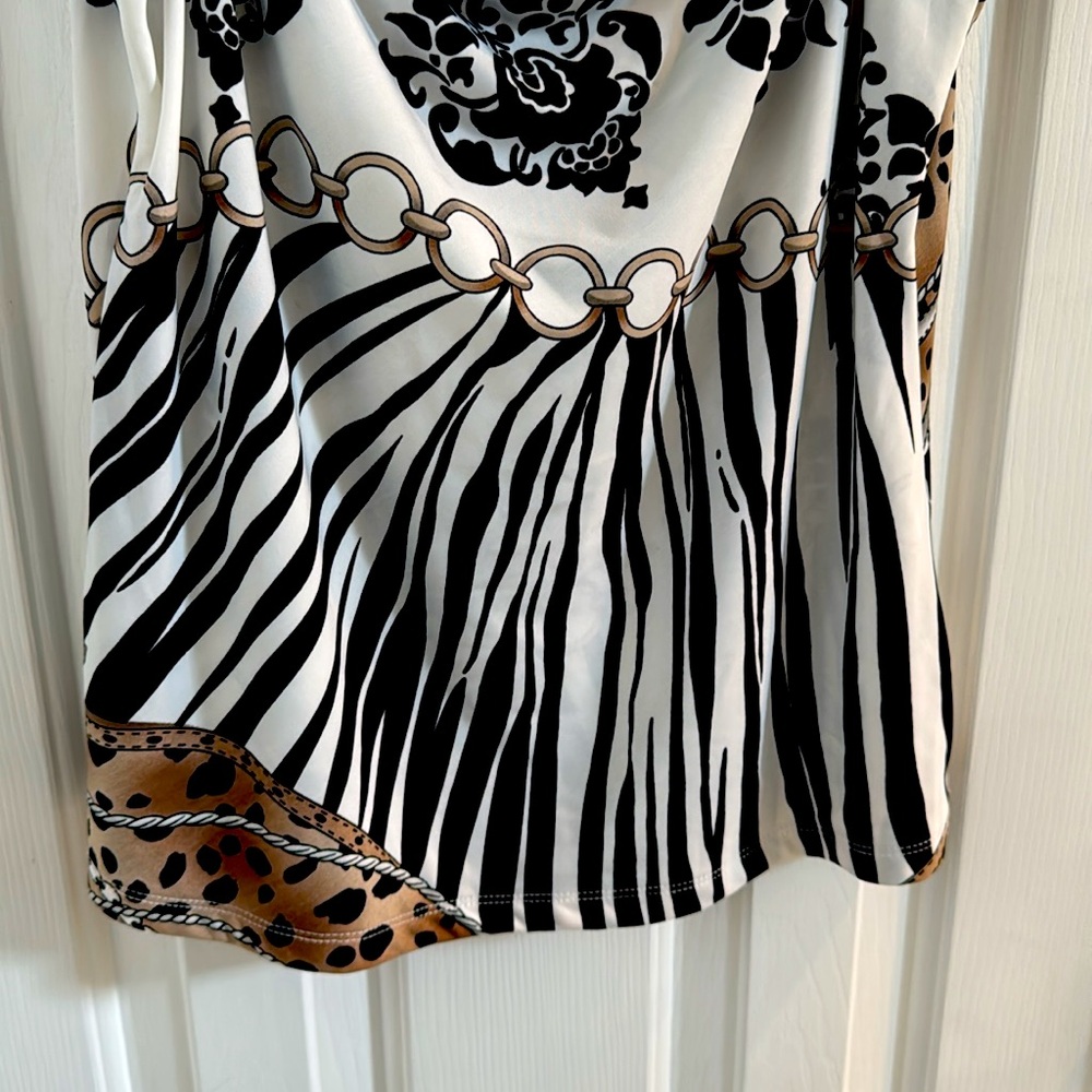 Milano Equestrian Print Top w/ Beautiful Silver Horsebit Straps - Picture 3 of 11